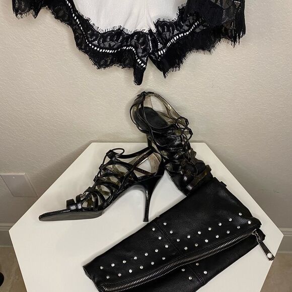 Lovers + Friends Gem Lace Romper - Picture 4 of 10